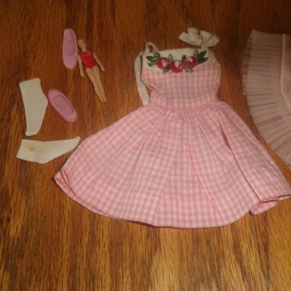 Barbie doll Skipper clothes Me N My Doll 1913